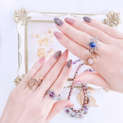 ピンクの天然石のワイヤーリング ピンクの天然石のワイヤーリング