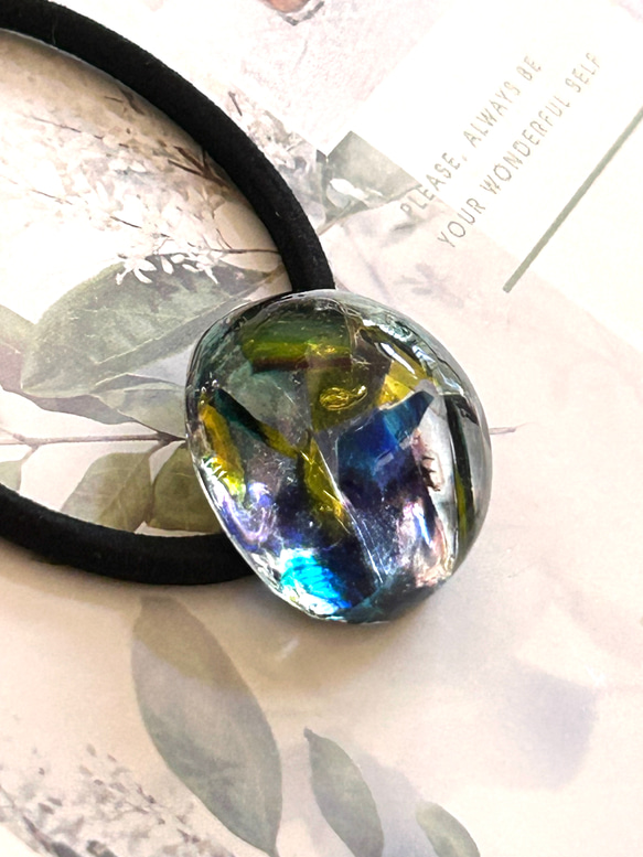 かおり　ヘアゴム　ポニーフック　ブローチ かおり ヘアゴム ポニーフック ブローチ フローライトのカフ型ヘアゴム