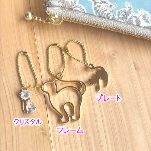 感謝価格　レア生地　クレーン猫柄　10cm ファスナープリーツポーチ　人気 感謝価格 レア生地 クレーン猫柄 10cm ファスナープリーツポーチ 人気