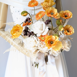 ウエディングクラッチブーケ(オレンジポピー)ブートニア込み世界で