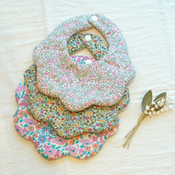 ハンドメイド リバティ フェリシテ スタイ リバティのスタイ＊フェリシテ スタイ・よだれかけ She* 通販