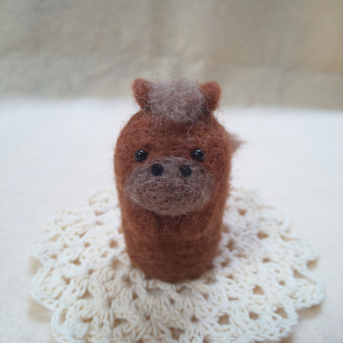 つぶらな瞳の優しいウマさん 羊毛フェルト 干支 午年 羊毛フェルト