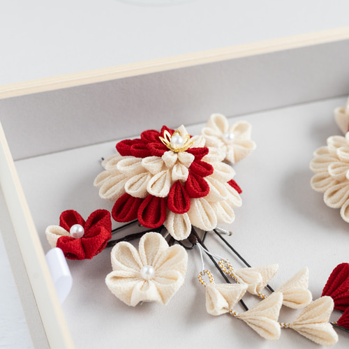 七五三髪飾り　山吹色 赤 白　つまみ細工　成人式　和装　ai （９セット） 七五三髪飾り 山吹色 赤 白 つまみ細工 成人式 和装 ai 様専用（9