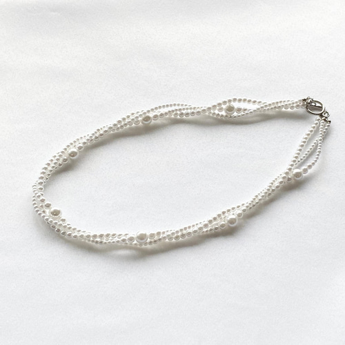 3連パールのツイストアレンジネックレス チョーカー Ichi-ring（いち