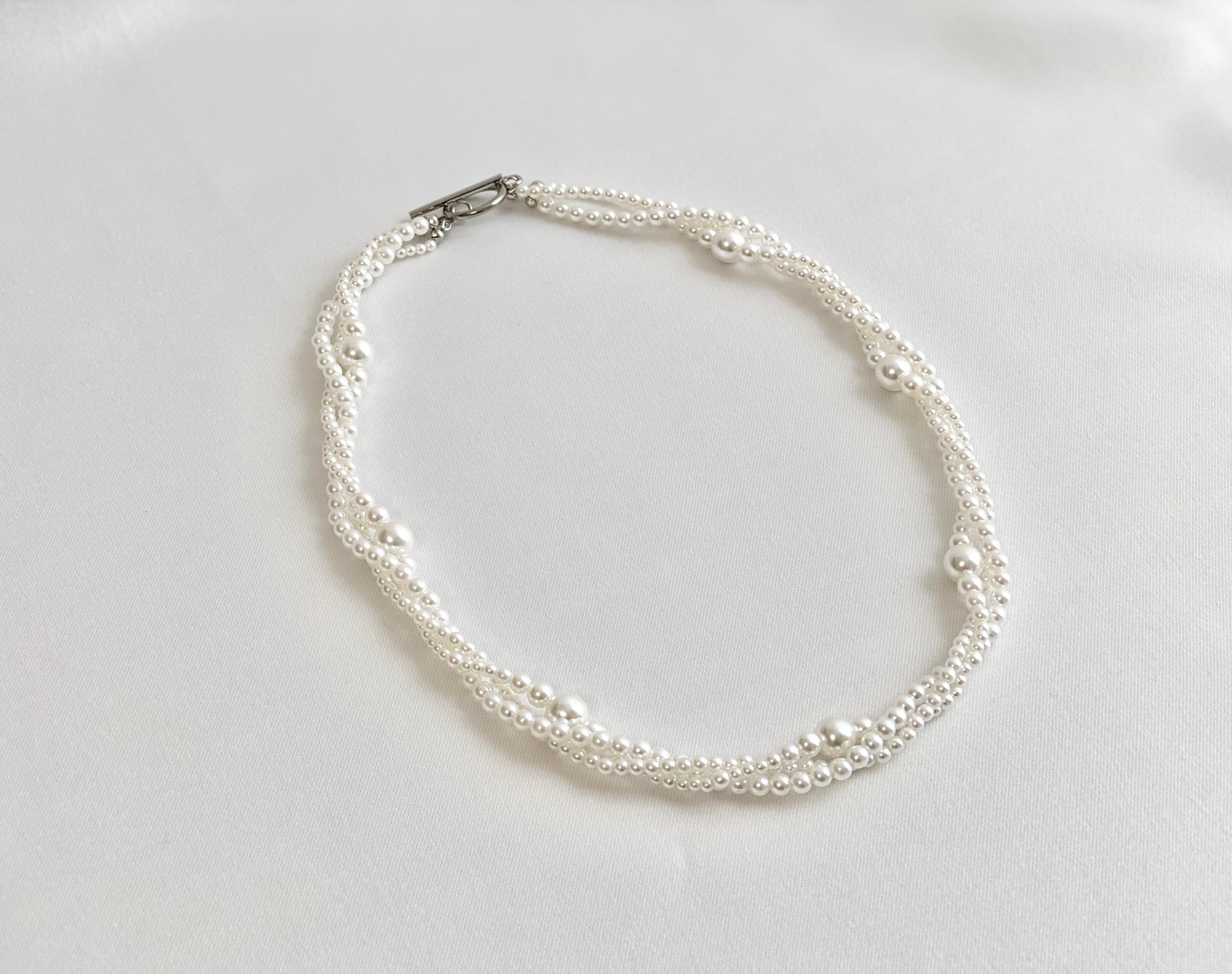 3連パールのツイストアレンジネックレス