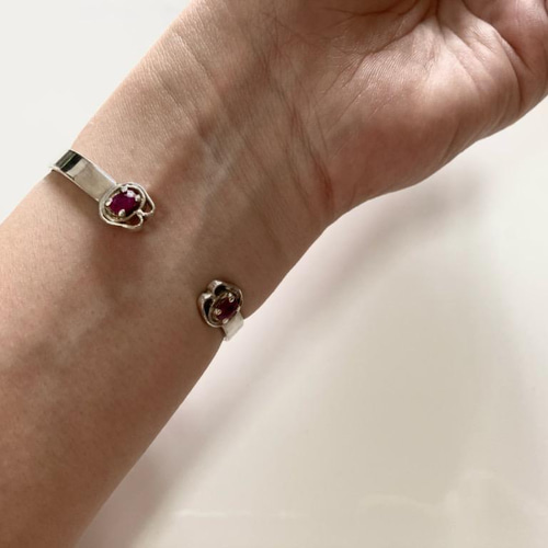 【廃盤⭐︎美品】RJB バングル　サファイア　ルビー　シルバー925 廃盤⭐︎美品】RJB バングル サファイア ルビー シルバー925