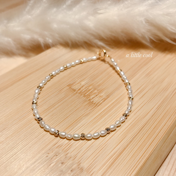 a little cool 天然珍珠 14KGF 多角金珠 圓形釦 珍珠手鍊 第2張的照片