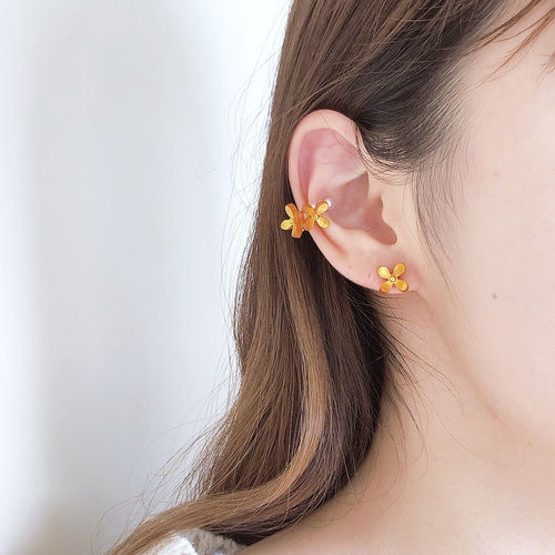 金木犀の一粒ピアス・イヤリング ピアス（スタッド・一粒