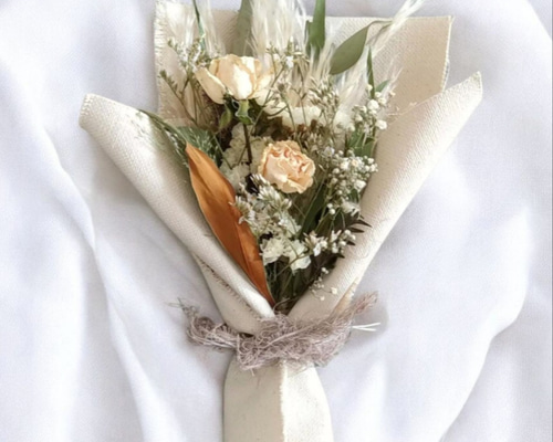 花束 2c074a9ba06385e56f89fd5c7a4565