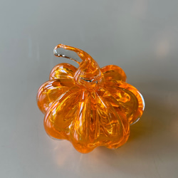 カボチャの置物　吹きガラス　オレンジ色 1枚目の画像