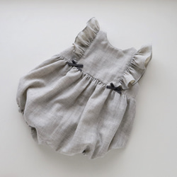 フリル ロンパース 女の子 グレーリボン 名入れ イニシャル