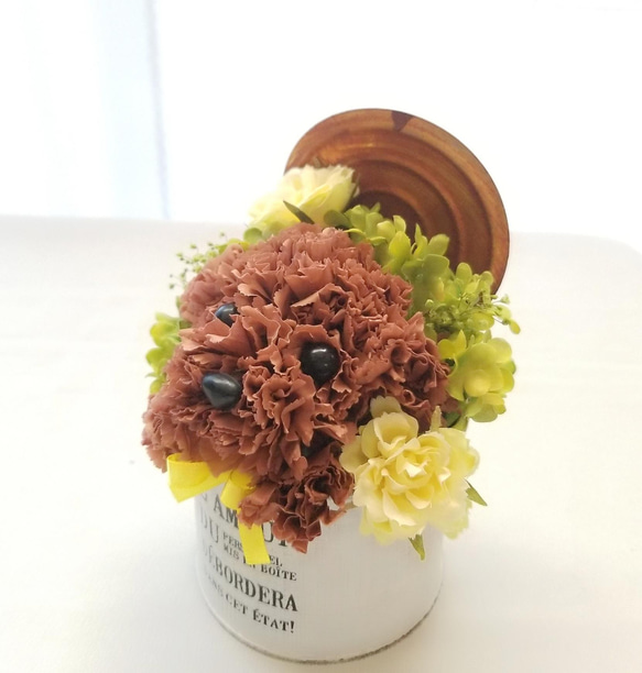 再販★カーネーションの犬【濃い茶色】犬 花 プリザーブドフラワー ペット 母の日 お供え 誕生日 カーネーション 6枚目の画像