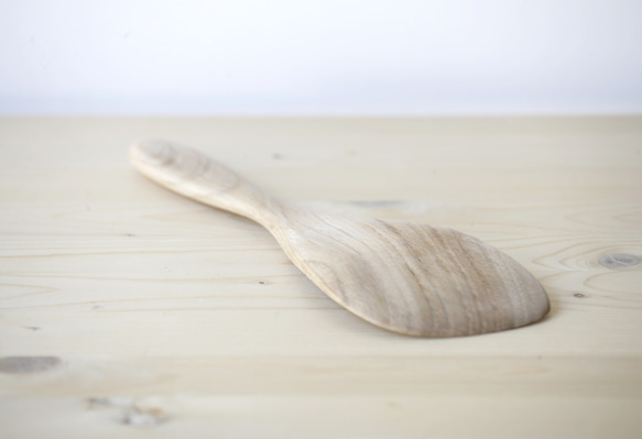 自然と暮らす　天然栗の木　しゃもじ 3枚目の画像