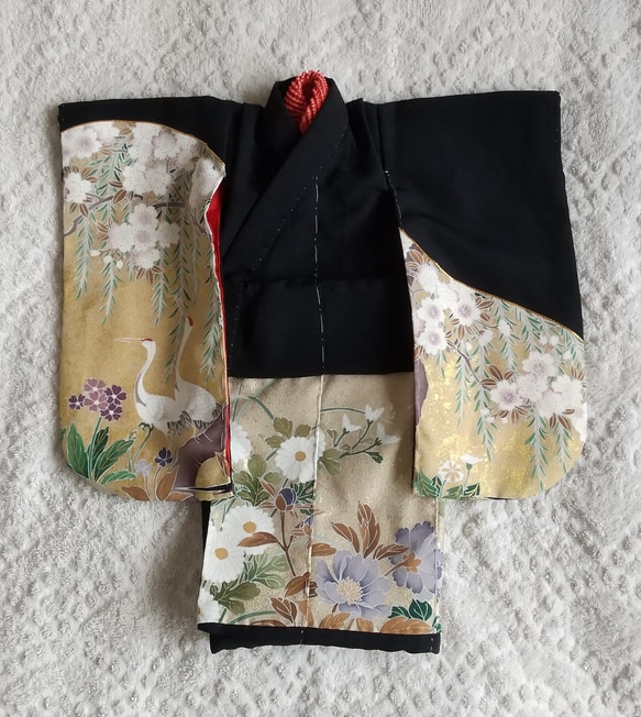 枝垂れ桜、鶴、菊、桜草などの美しい柄部分の生地を使用しました着せ 