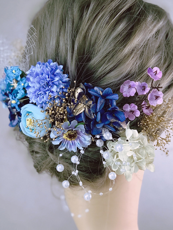 髪飾り ヘッドドレス 結婚式 成人式 卒業式  かすみ草 青　紫 白 1枚目の画像