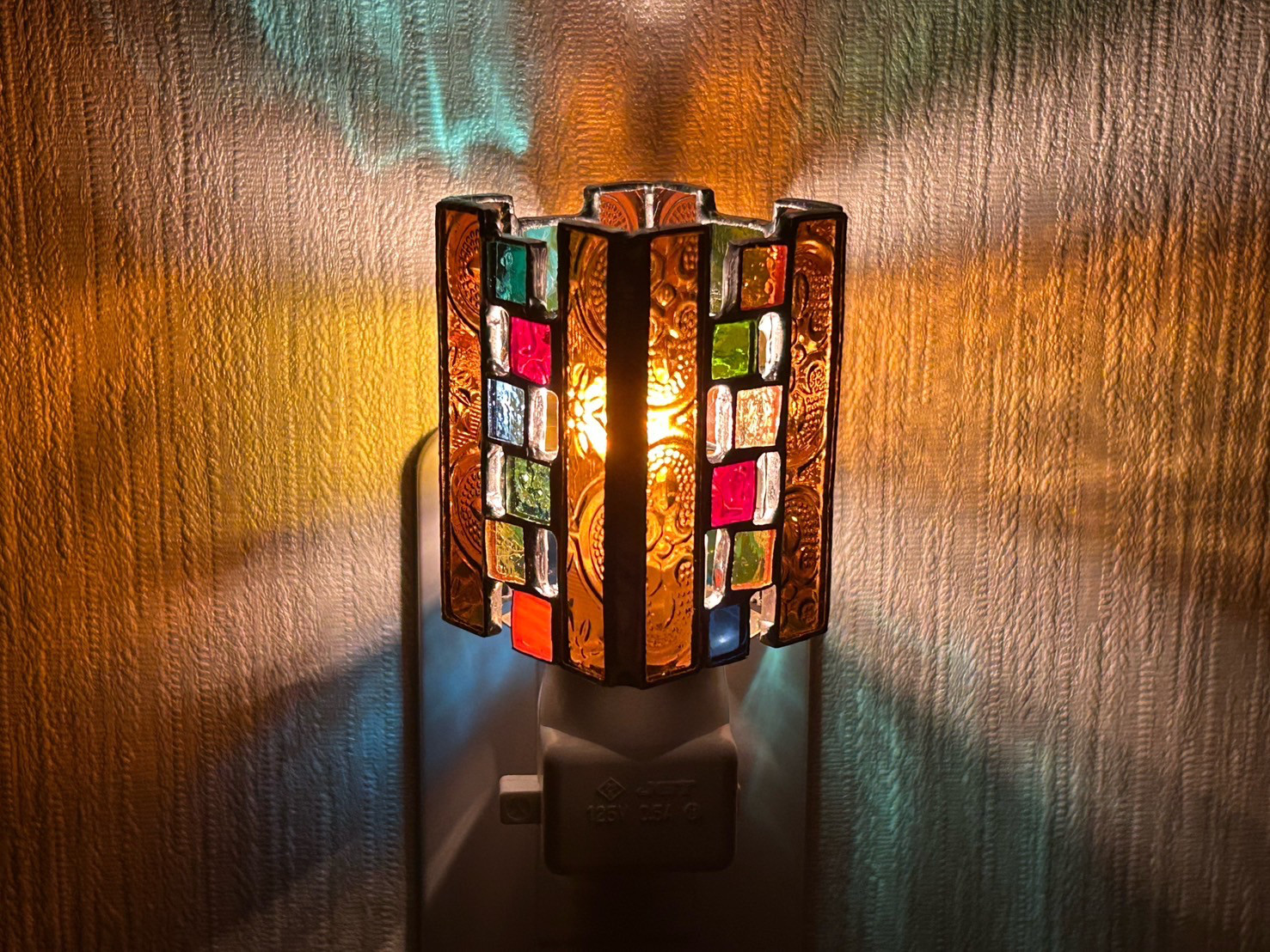 キューブ（ステンドグラスのフットランプ・おやすみランプ）