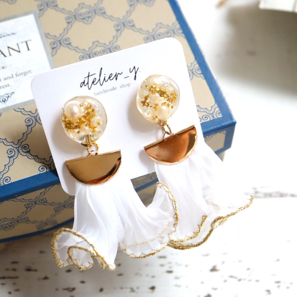 993】リボンとブーケとタッセルのピアス／イヤリング