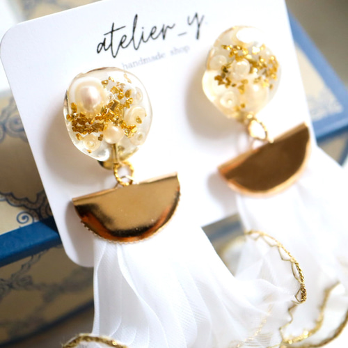 レジントップのフリルプリーツリボンタッセルピアス/イヤリング ピアス