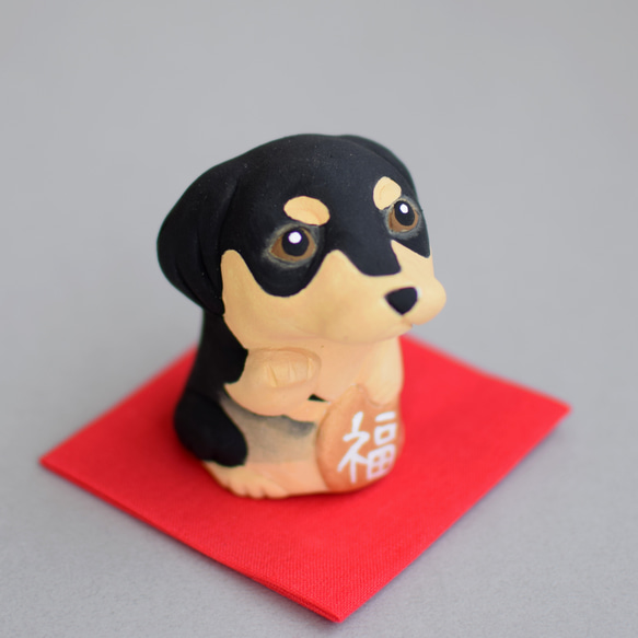 招き犬(ミニチュアダックス・ブラックタン・ロングコート)【受注制作