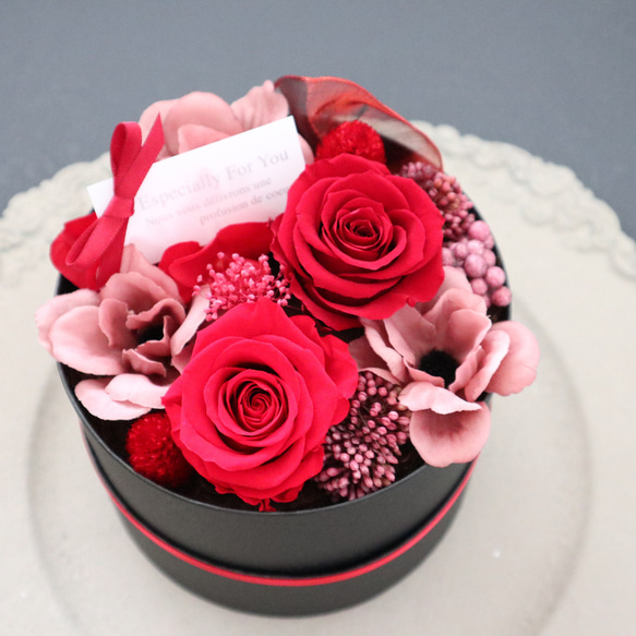 選べるメッセージ｜赤いバラのエレガントなフラワーボックス｜誕生日・還暦祝い・退職祝い・母の日等　pre.048 8枚目の画像