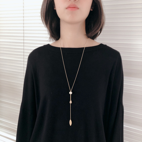 ❷アクセサリーイミテーションまとめ売り 約6キロ パール色石などあり ➁アクセサリーイミテーションまとめ売り 約6キロ パール色石などあり