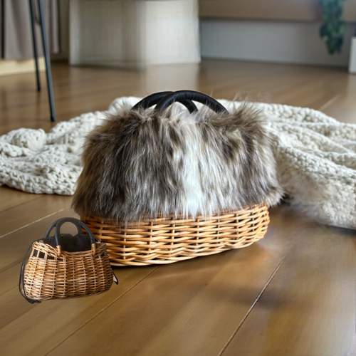 新品未使用　ハンドメイド　マドレーヌ型かごバッグ　ファーカバー　内袋付き 新品未使用 ハンドメイド マドレーヌ型かごバッグ ファーカバー