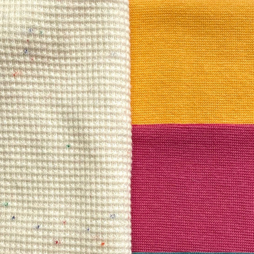 ハンドメイド　犬服　カラフルネップワッフルニットラグランパーカー　チェックパッチ ハンドメイド 犬服 カラフルネップワッフルニットラグラン