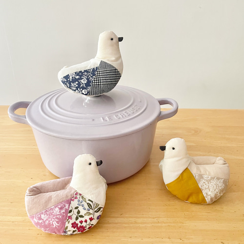 おうちごはんを応援☆鳥の鍋つかみ＊ピンク その他キッチン小物 あかり