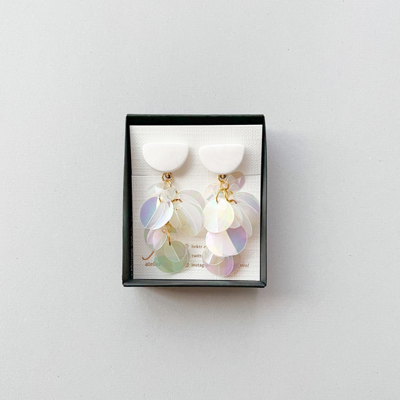 ポリマークレイ × スパンコール costume jewelry イヤリング -white-〈公式Twitter紹介〉 6枚目の画像