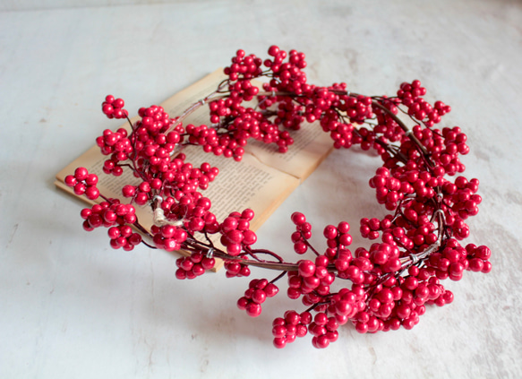 ツヤツヤレッドベリーガーランド【アーティフィシャルフラワー単品】 3枚目の画像