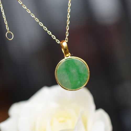 26 受注制作ト k18金ゴールド 天然 緑 本翡翠 ペンダント ネックレス