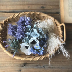 アネモネのナチュふわクラッチブーケ/ blue × lavender purple 8枚目の画像