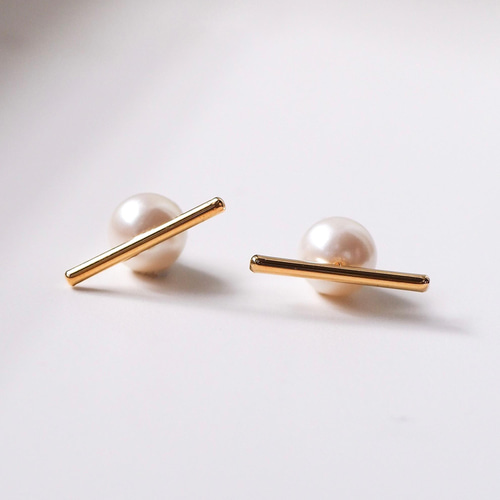 No.606-A 水彩画風☆カラフル☆リーフ型☆レジンピアス・イヤリング  