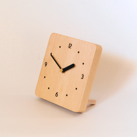 名入れ可〇しかくい時計レーザー・掛け時計・置き時計（ビーチ・オイル）【子供部屋やリビングに。ぬくもりある手作り木製時計】 2枚目の画像