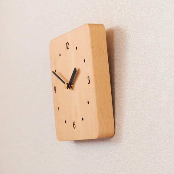 名入れ可〇しかくい時計レーザー・掛け時計・置き時計（ビーチ・オイル）【子供部屋やリビングに。ぬくもりある手作り木製時計】 4枚目の画像
