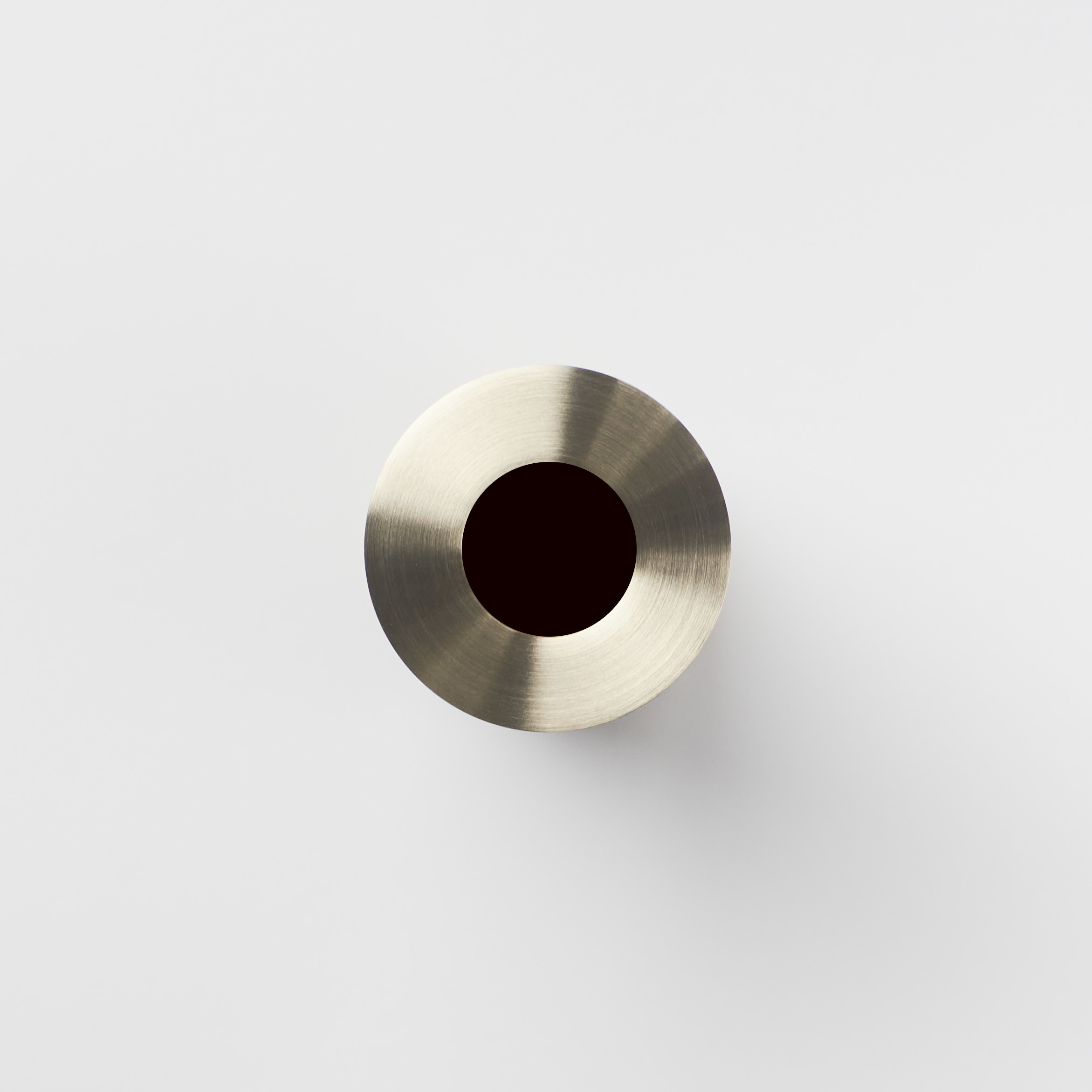 真鍮の一輪挿し 02