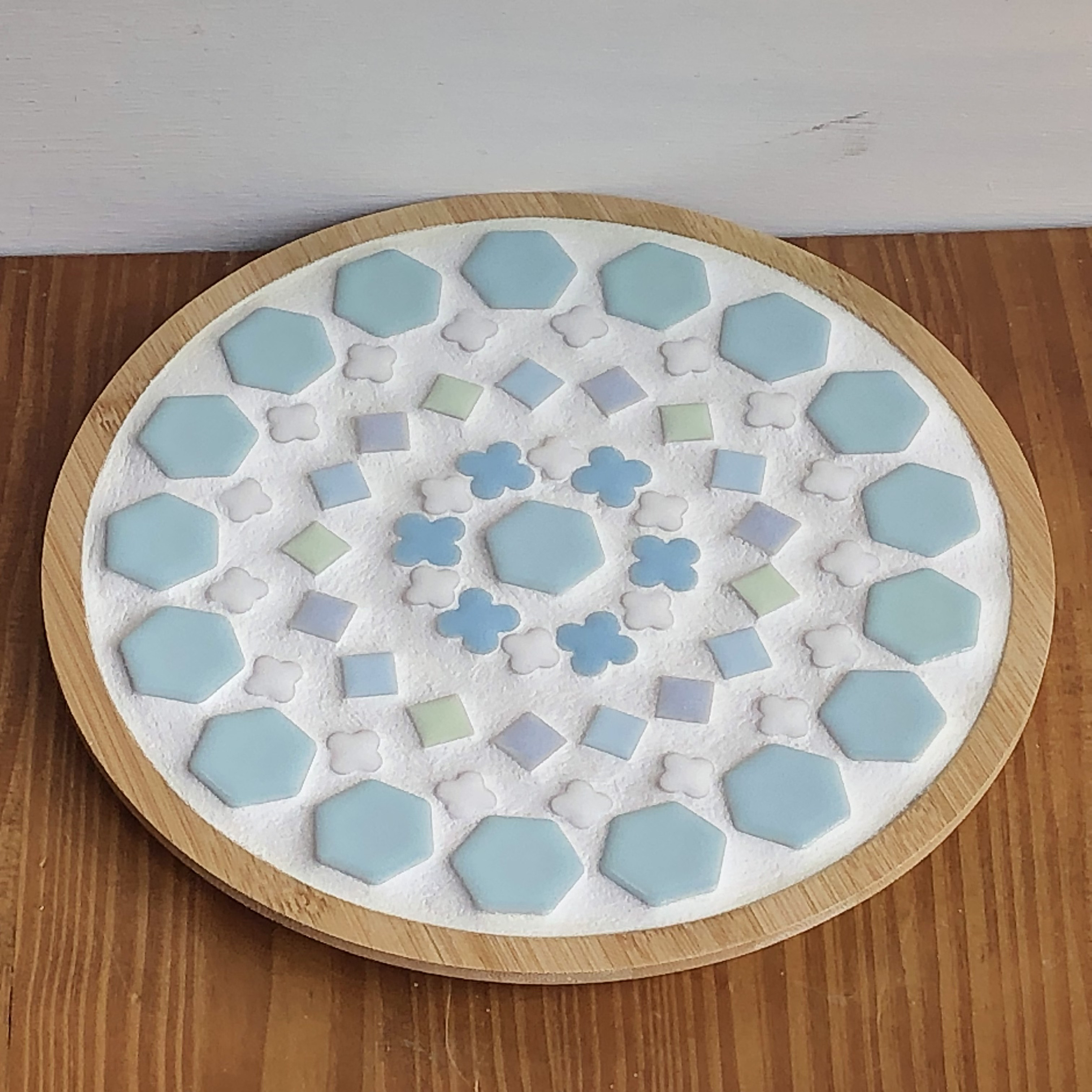 プレゼントにおすすめ☆レトロな鍋敷き＆コースターのセット　スカイブルー　木製鍋しき　美濃焼モザイクタイル