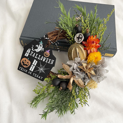 専用＊Halloween＊キラキラクリーミー　大きなフェイクリース 残りわずか！3日以内の発送 ハロウィンもクリスマスも飾れる♪シックな