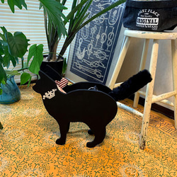 ネコ型の、ロール粘着ホルダー「Corone（コロネ）」 1枚目の画像