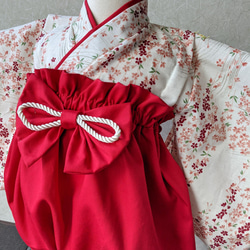 ベビー袴　3ヶ月〜１歳半　桜舞✕濃赤　ひなまつり 3枚目の画像