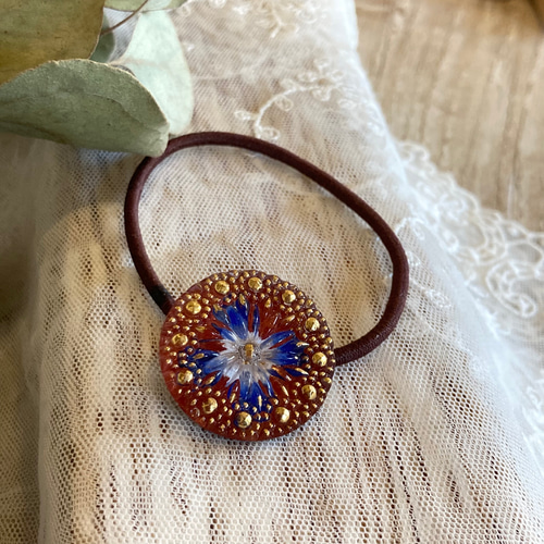 チェコガラスボタンのヘアゴム【太陽を取り囲む無数の星たち