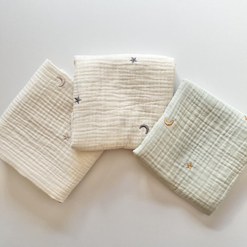 トリプルガーゼ（月と星の刺繍・3色選択可）韓国生地 生地 