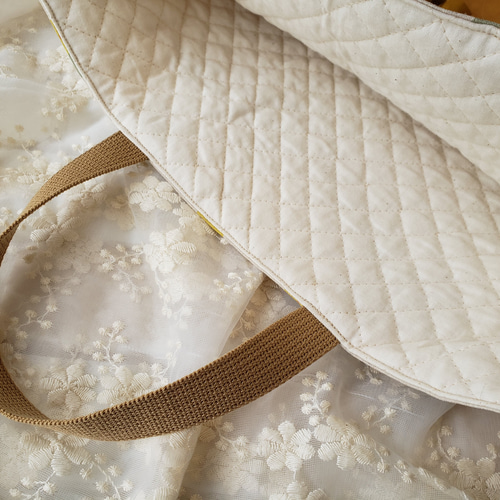 入園・入学準備 》北欧花柄 フリル付きレッスンバッグとシューズバッグ