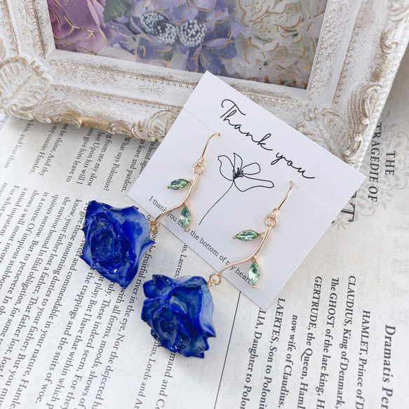 りしゅ様　　青薔薇イヤリング(ピアス変更可) 青薔薇ピアス♡ ピアス（フック・チェーン） charmant 通販