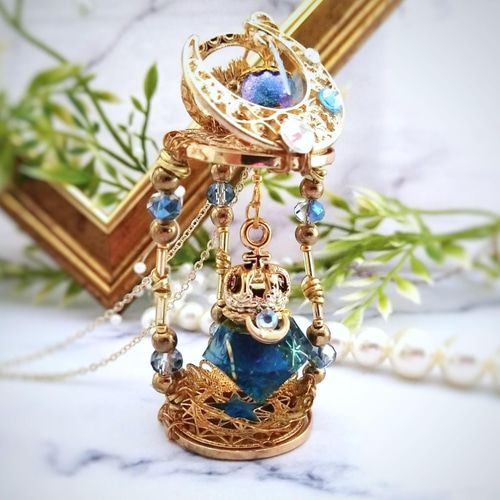 月の魔法結界ネックレス version2 精霊魔法 ブルー レジン オブジェ