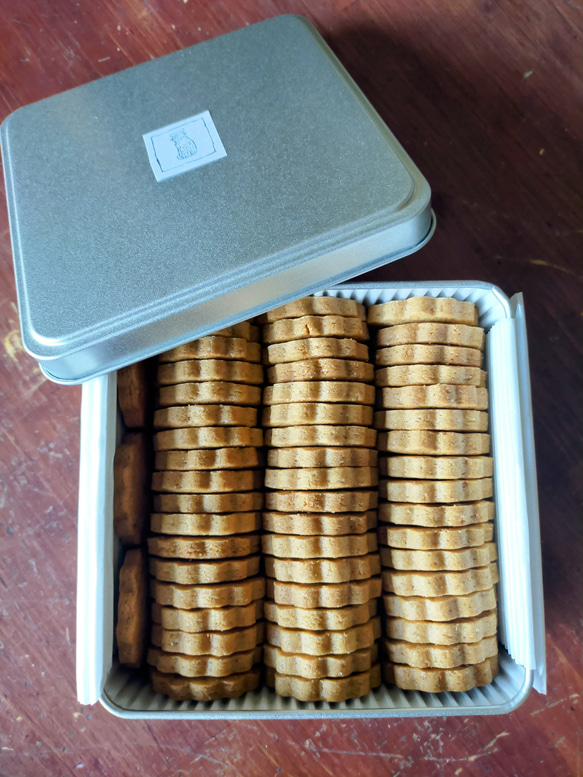 フランス産バター香る古代小麦のクッキー缶 1枚目の画像