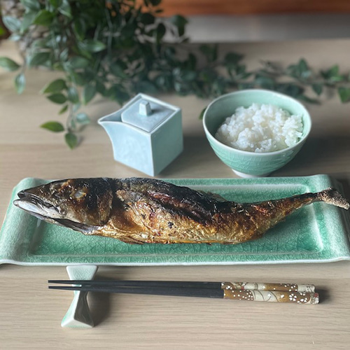 石模様の凹凸で魅せるモダンプレート 石目型11.0寸プレート 長皿