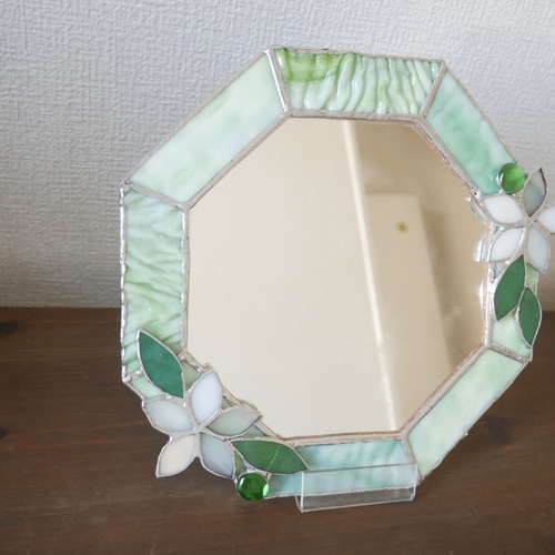 ✴︎:リップルグリーンの八角形の鏡♪ （size20㎝/Max22） ステンド