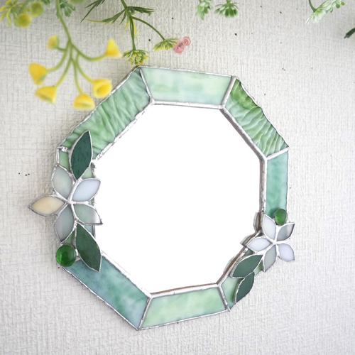 ✴︎:リップルグリーンの八角形の鏡♪ （size20㎝/Max22） ステンド