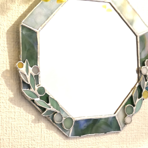 ステンドグラス8角ミラーオリーブ飾り(455) ステンドグラス8角ミラーオリーブ飾り(455)